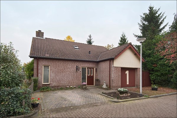 Bezander 1, Heukelum